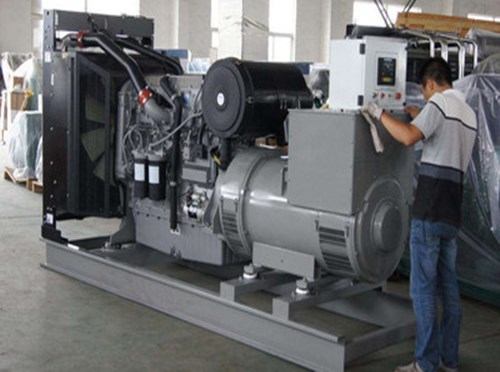 宝安柴油发电机组和储能设备配合使用的案例