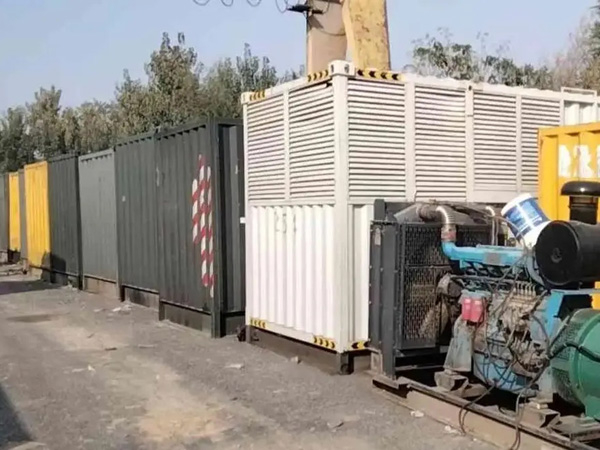 宝安200KW柴油发电机机组每小时油耗是多少？